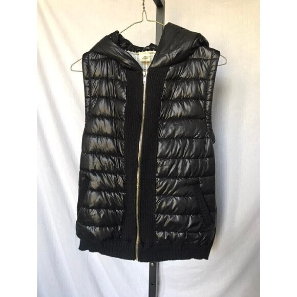 Nordstrom rack: Love Tree small puffer vest: design on back - Picture 1 of 5